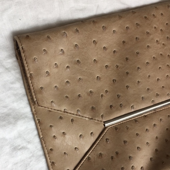 Faux Ostrich Skin Clutch with removable strap - Picture 8 of 9